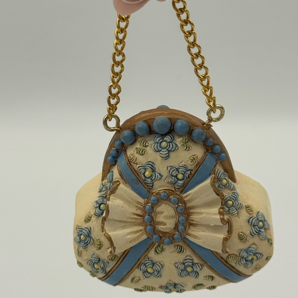 Vintage Avon Gift Collection Victorian Purse Ornament Blue‎ White Gold Handbag - Picture 8 of 14